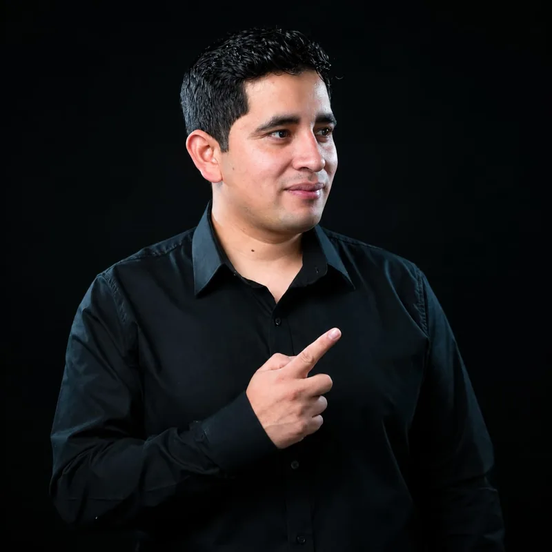 Kevin Silva, autor del pack